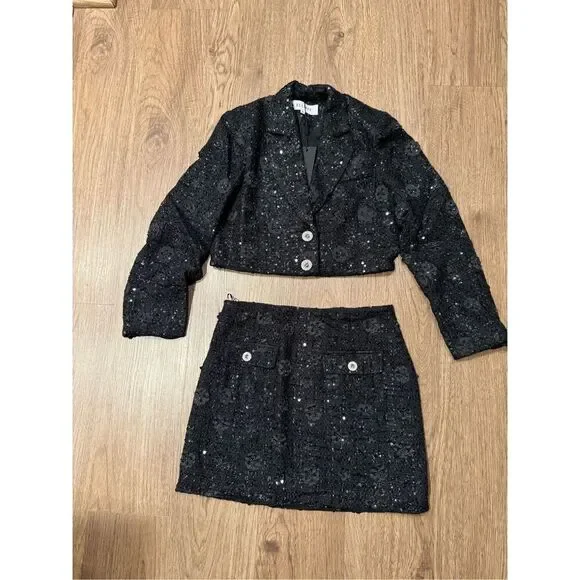 Elliatt Denver Denim Blue Cropped Jacket & Mini Skirt Set Classic size M NWT - Picture 5 of 8